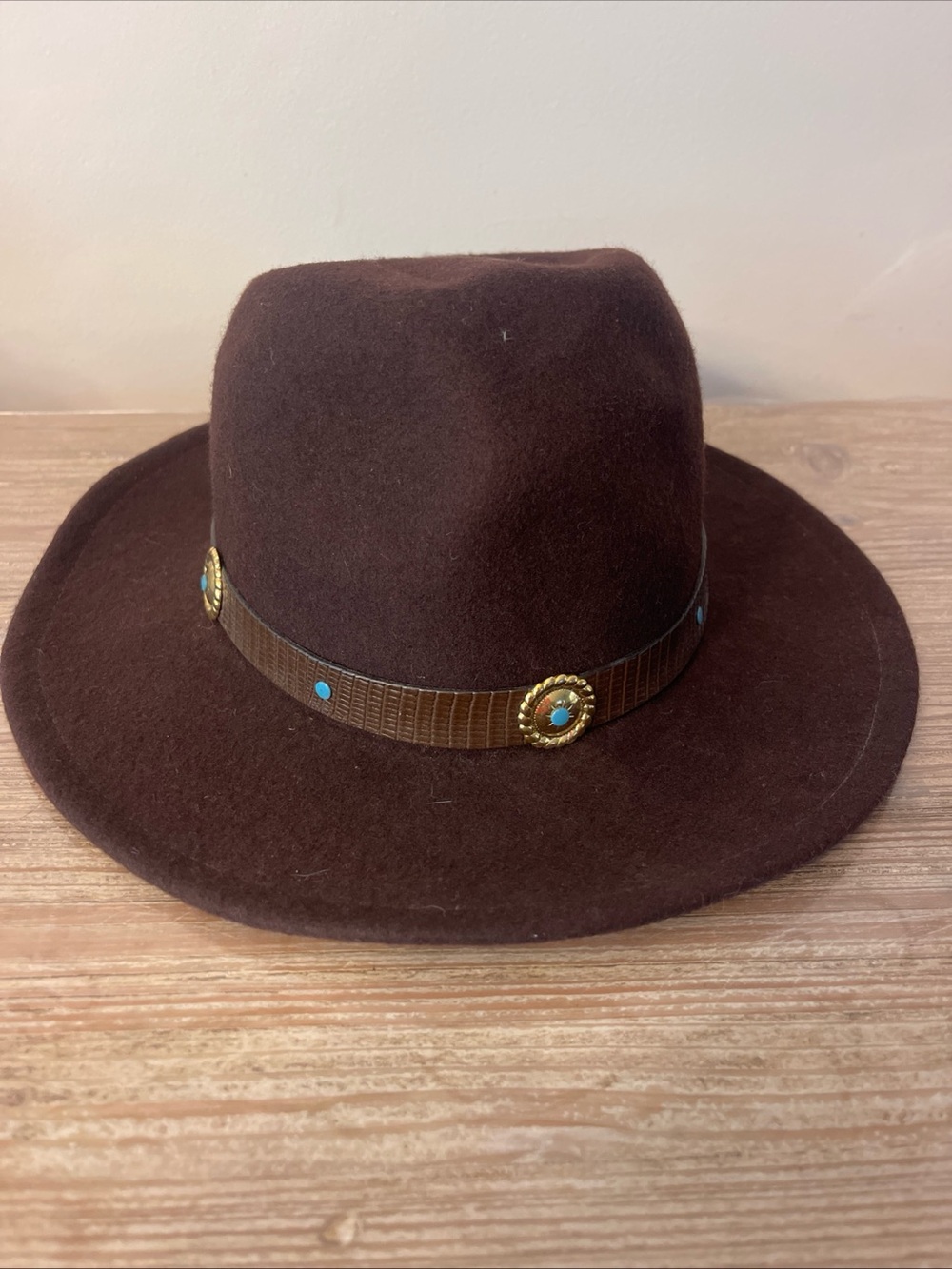 Betmar 💯 wool Brown Felt Fedora Hat with boho western